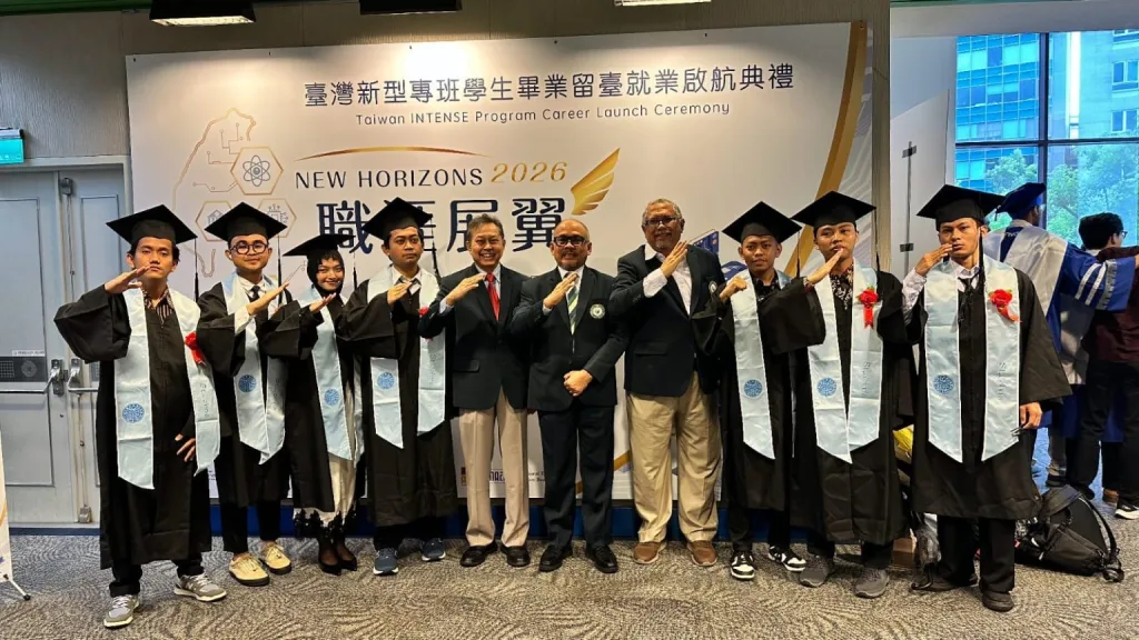Dukung Talenta Akademik Global, UNUSA Hadiri Wisuda Program INTENSE di Kementerian Pendidikan Taiwan
